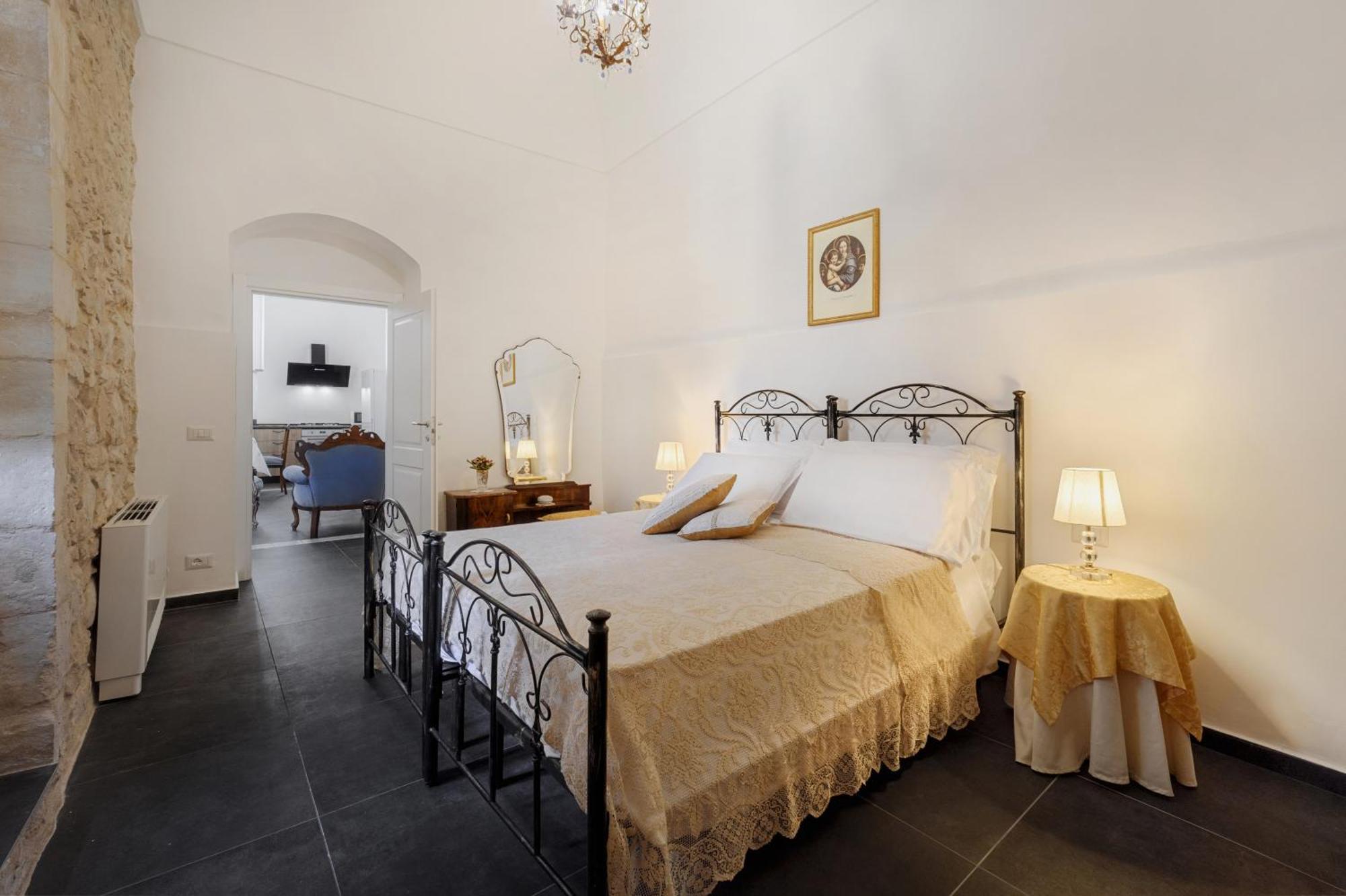 Ai Due Leoni 1863 Apartment Ragusa Ngoại thất bức ảnh
